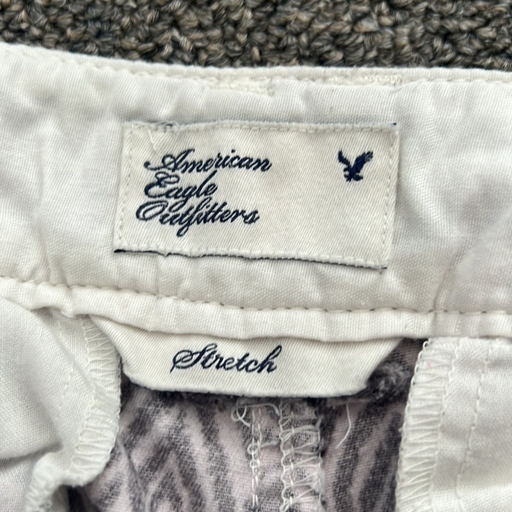 Shorts - Picture 3 of 4